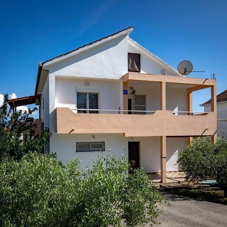 Apartment Neretva Dream Komin  Luaran gambar